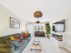 Lounge- click for photo gallery